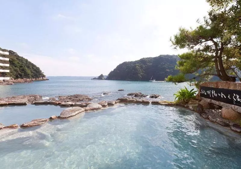 호텔 Kumano Bettei Nakanoshima