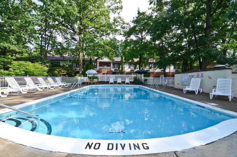 فندق Red Roof Inn & Suites Hazleton