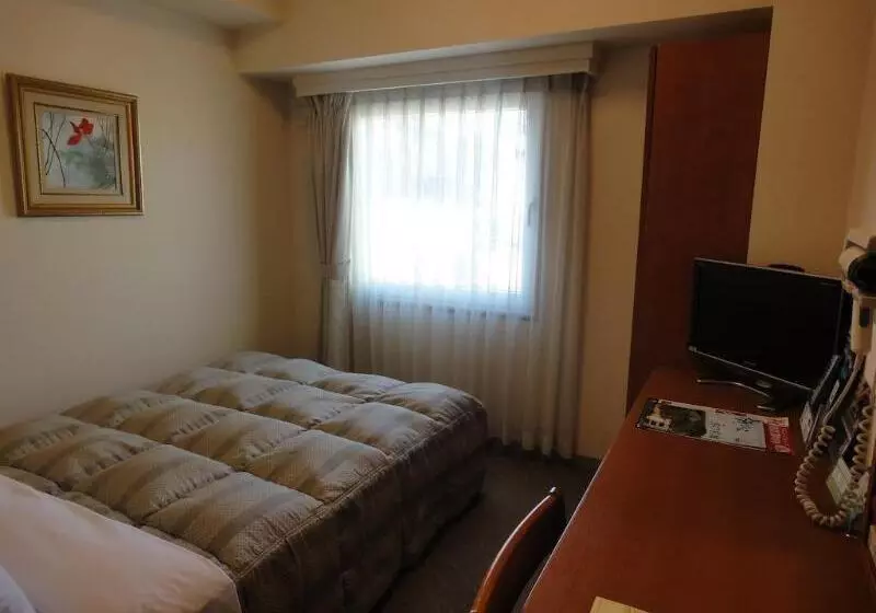 Hotel Route Inn Yokohama Bashamichi