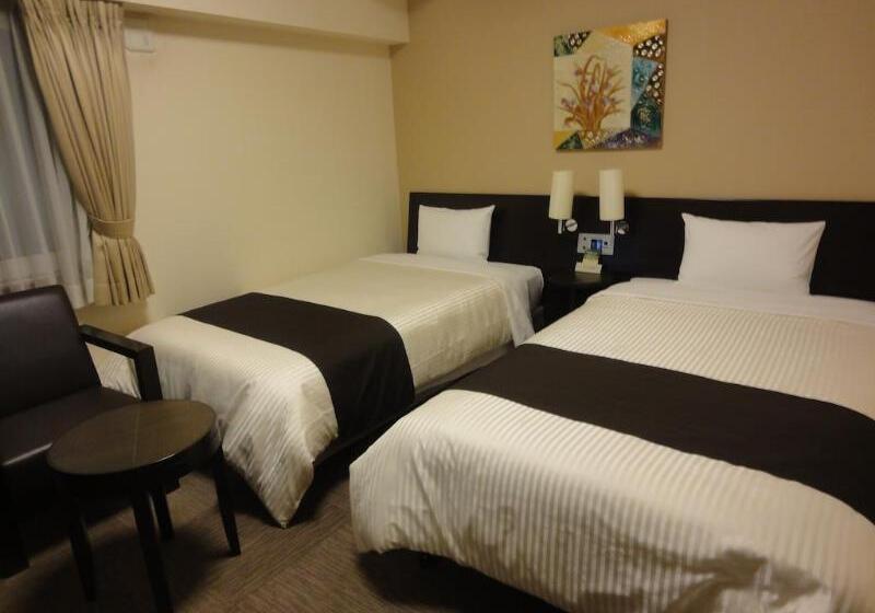 Szálloda Route Inn Yokohama Bashamichi