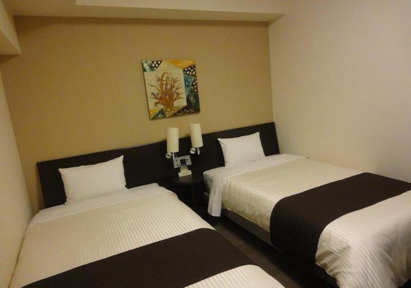 Szálloda Route Inn Yokohama Bashamichi