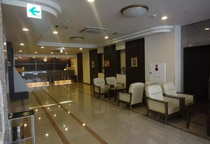 Hotel Route Inn Yokohama Bashamichi