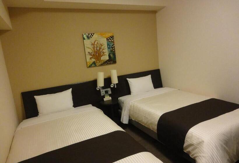 Szálloda Route Inn Yokohama Bashamichi