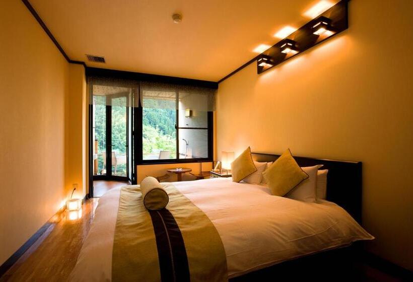 בית מלון כפרי Shinshiyo