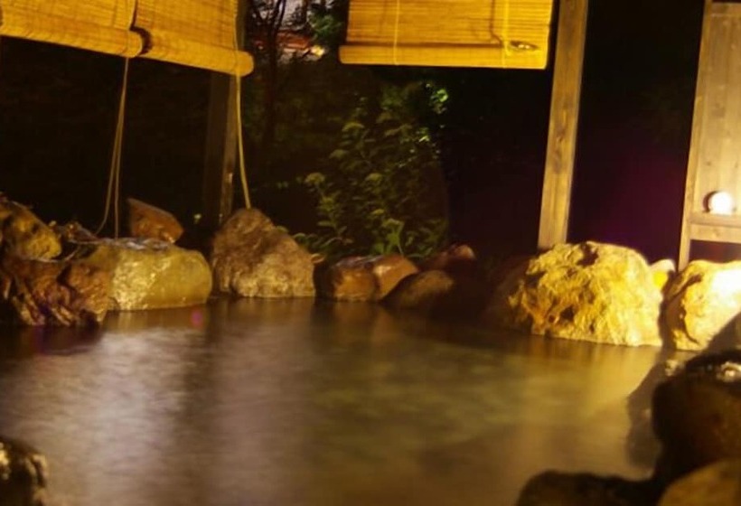 בית מלון כפרי Shinshiyo