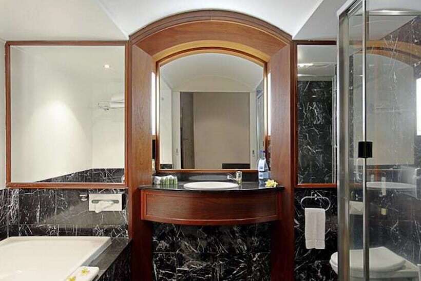 Hotel Waves Byron Bay