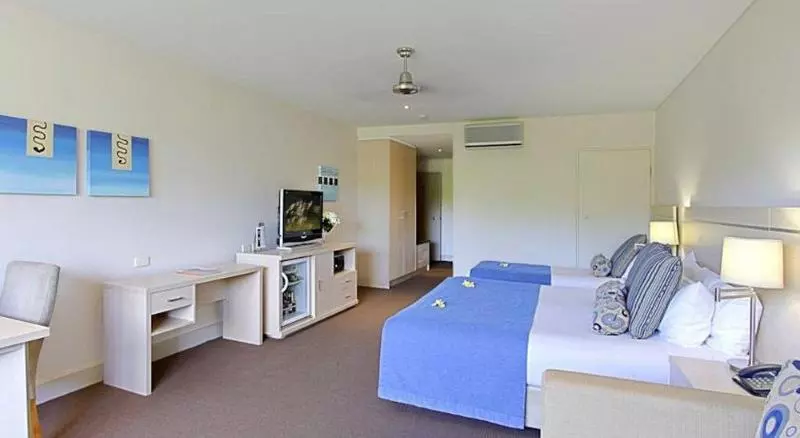 בית מלון כפרי Waves  Byron Bay