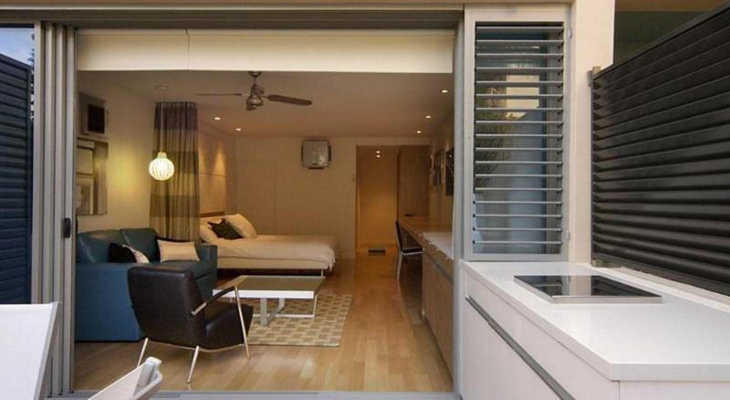 Hotel Waves Byron Bay