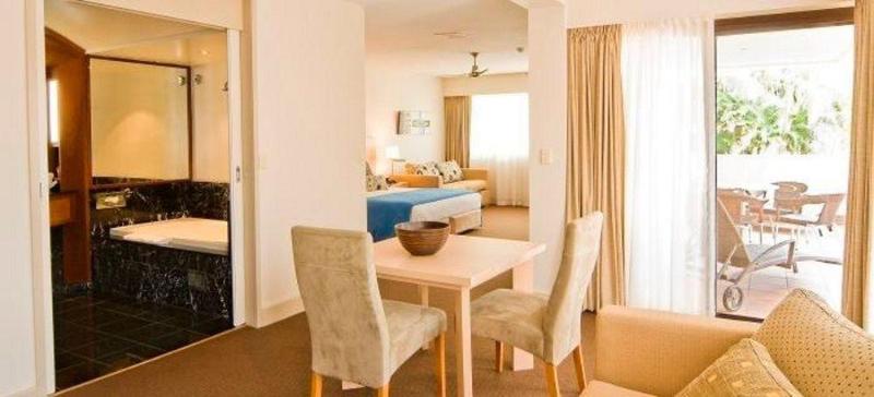 Hotel Waves Byron Bay