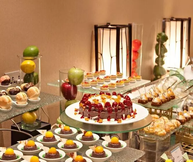 Joy Nostalg Hotel & Suites Manila Managed By Accorhotels