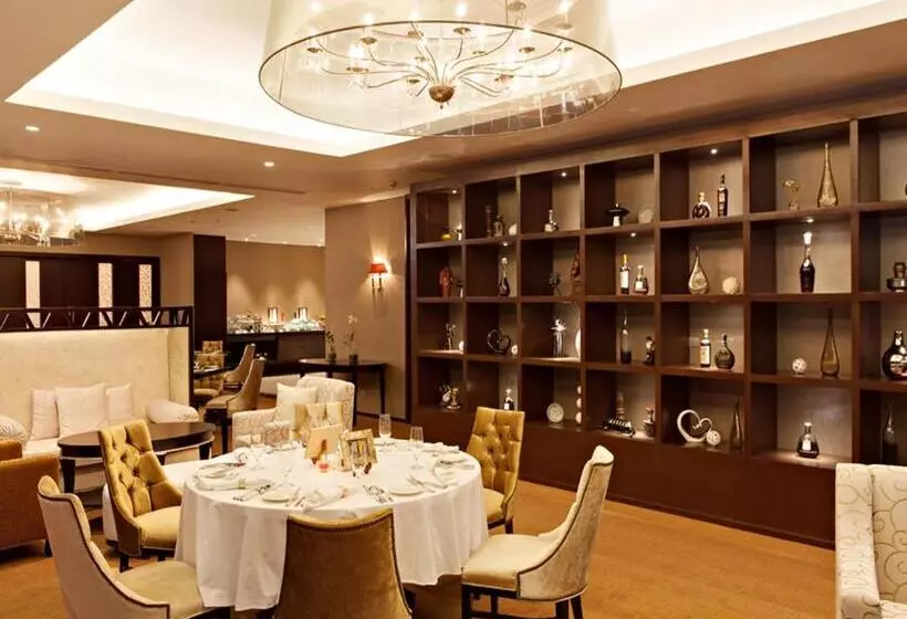 Joy Nostalg Hotel & Suites Manila Managed By Accorhotels