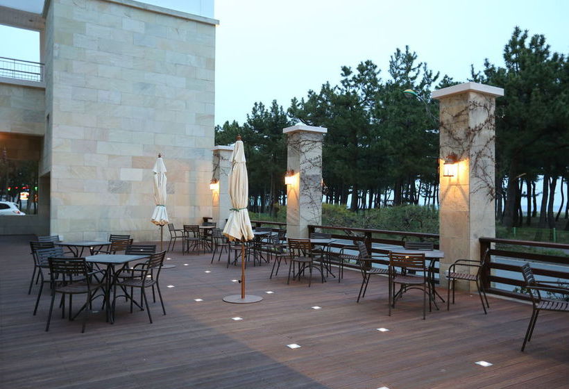 בית מלון כפרי The Suites  Naksan