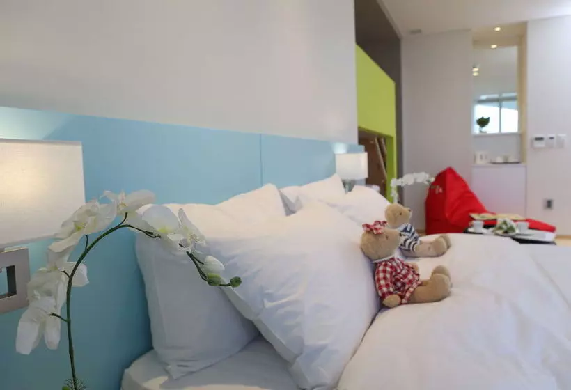 호텔 The Suites Naksan