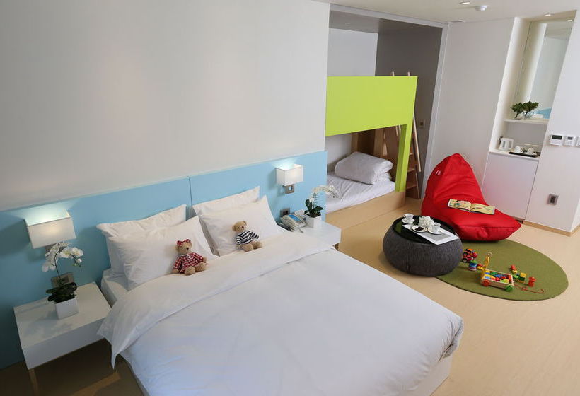 בית מלון כפרי The Suites  Naksan