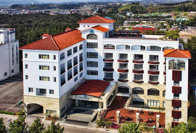 호텔 The Suites Naksan