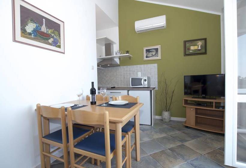 Apartments Nautilus Orasac