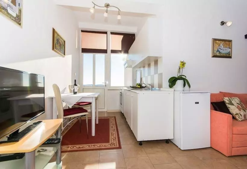 Apartments Nautilus Orasac