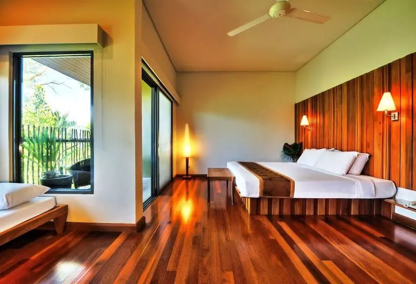 בית מלון כפרי Belum Rainforest Resort