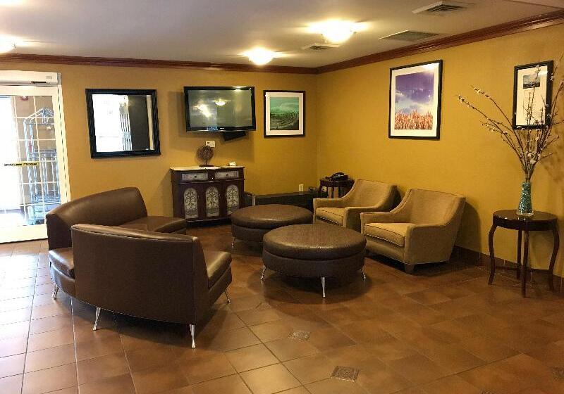 호텔 Candlewood Suites Colonial Heights   Fort Lee, An Ihg