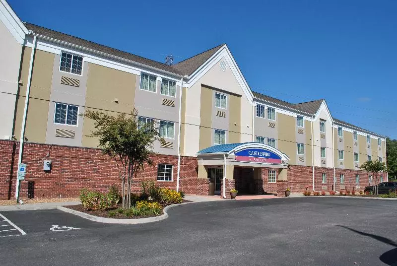 ホテル Candlewood Suites Colonial Heights   Fort Lee, An Ihg