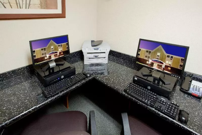 ホテル Candlewood Suites Colonial Heights   Fort Lee, An Ihg