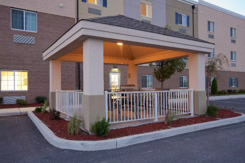 호텔 Candlewood Suites Perrysburg By Ihg