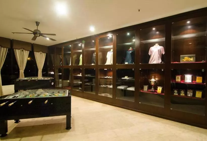 فندق Coral Bay Resort