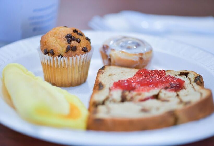 فندق Days Inn By Wyndham Burlington East