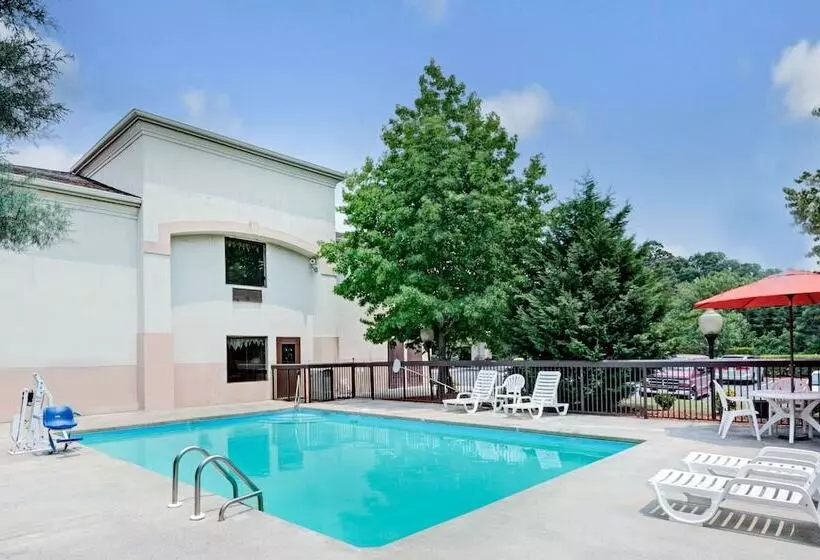 ホテル Days Inn By Wyndham Burlington East