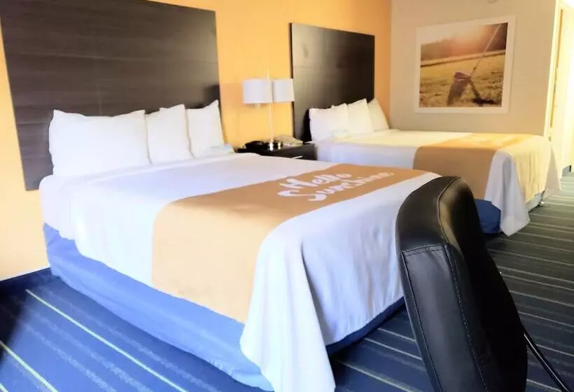 ホテル Days Inn By Wyndham Burlington East