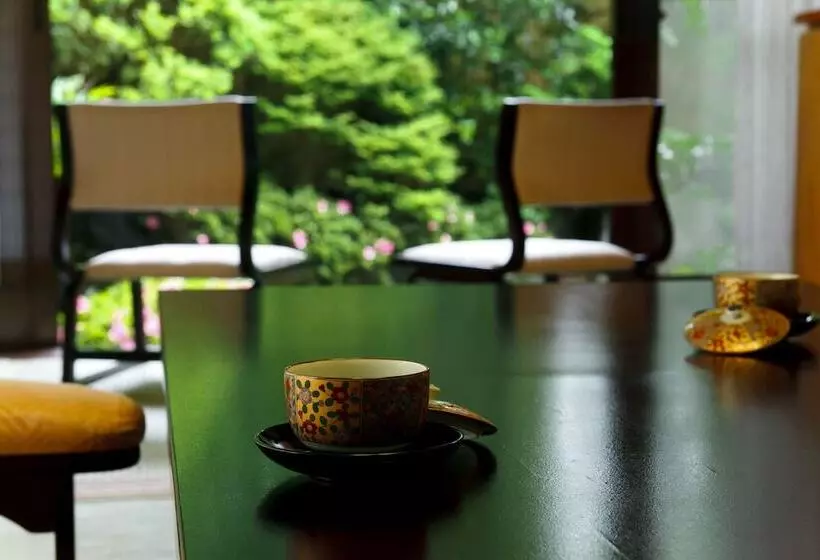 Отель Fujinoya Yutei