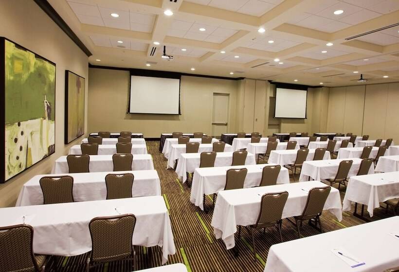 فندق Hilton Garden Inn Raleigh Cary