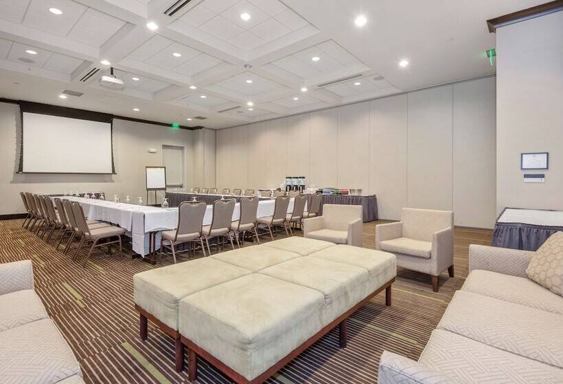 فندق Hilton Garden Inn Raleigh Cary