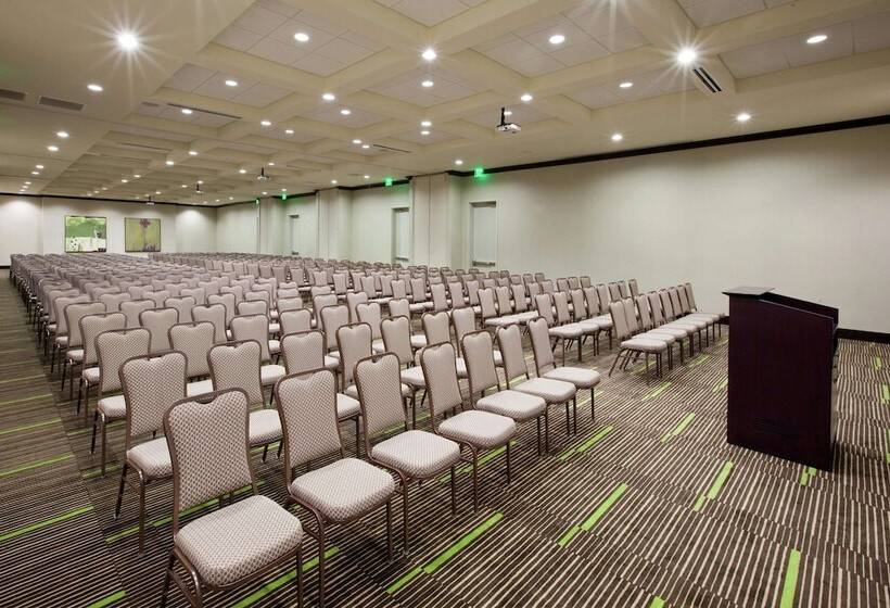 فندق Hilton Garden Inn Raleigh Cary