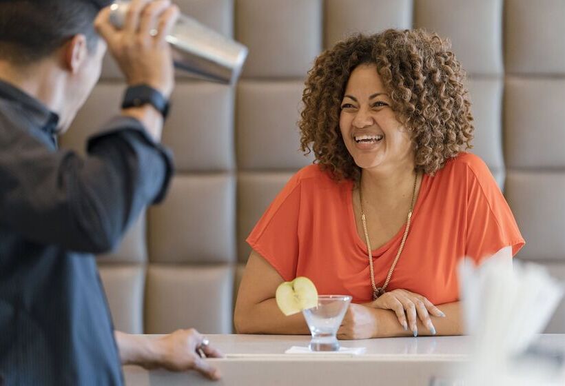 فندق Hilton Garden Inn Raleigh Cary