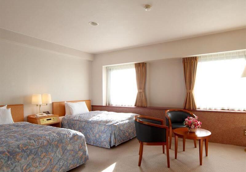 Отель Niigata Toei