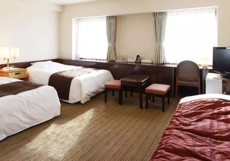 Отель Niigata Toei