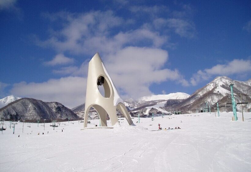 Отель Tsugaike Kanko