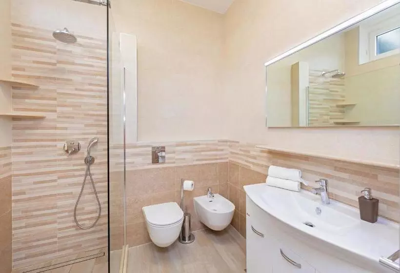 هتل Villa New York