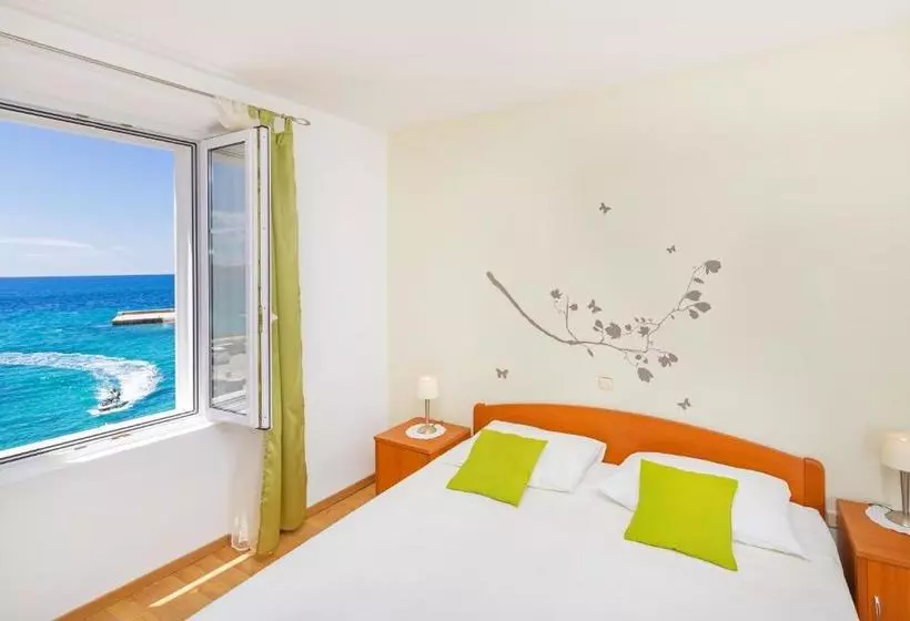 هتل Villa New York