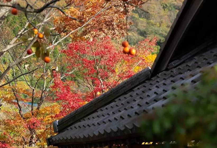 Hotel Yufuin Santokan