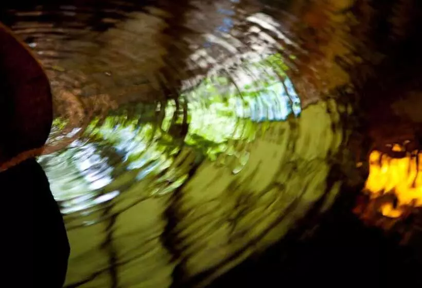 Hotel Yufuin Santokan