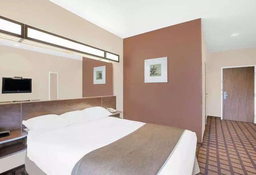 Microtel Inn & Suites By Wyndham Conway