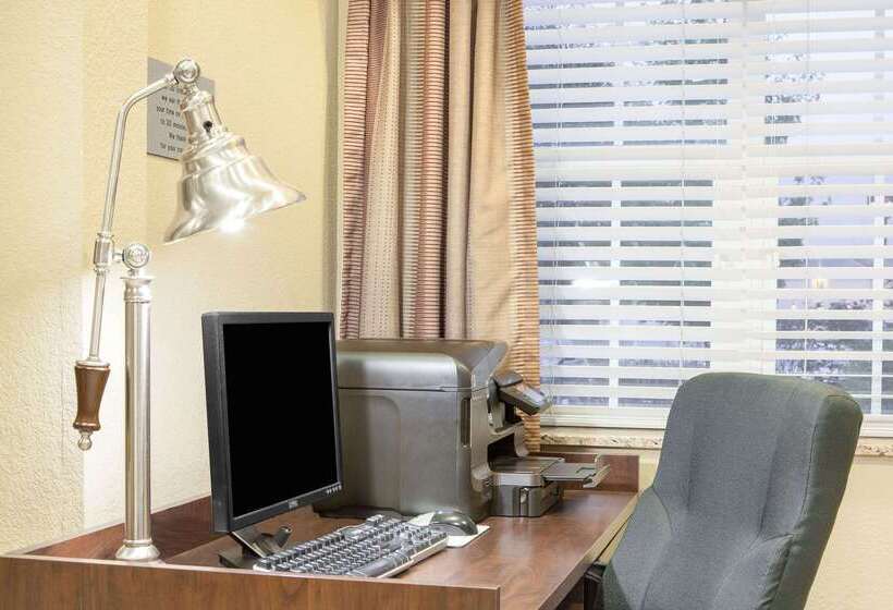 Microtel Inn & Suites By Wyndham Conway