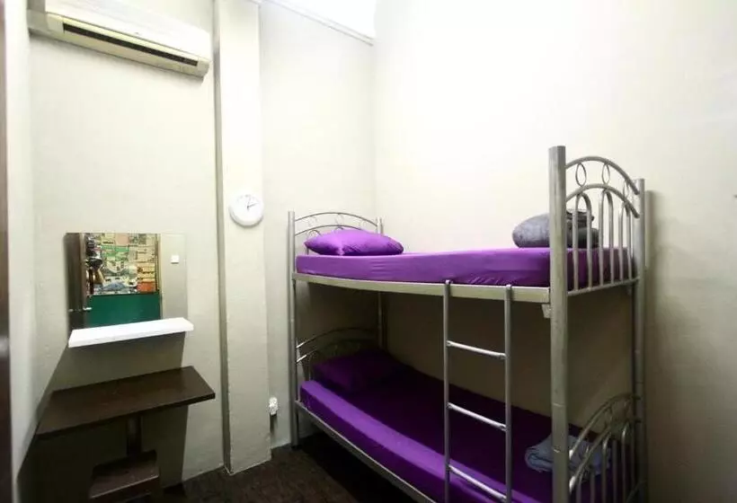 هتل Backpacker Cozy Corner Guesthouse