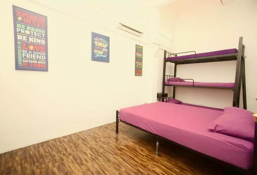 هتل Backpacker Cozy Corner Guesthouse