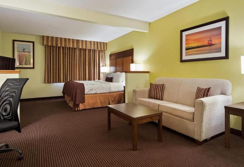 Отель White Pine Inn & Suites