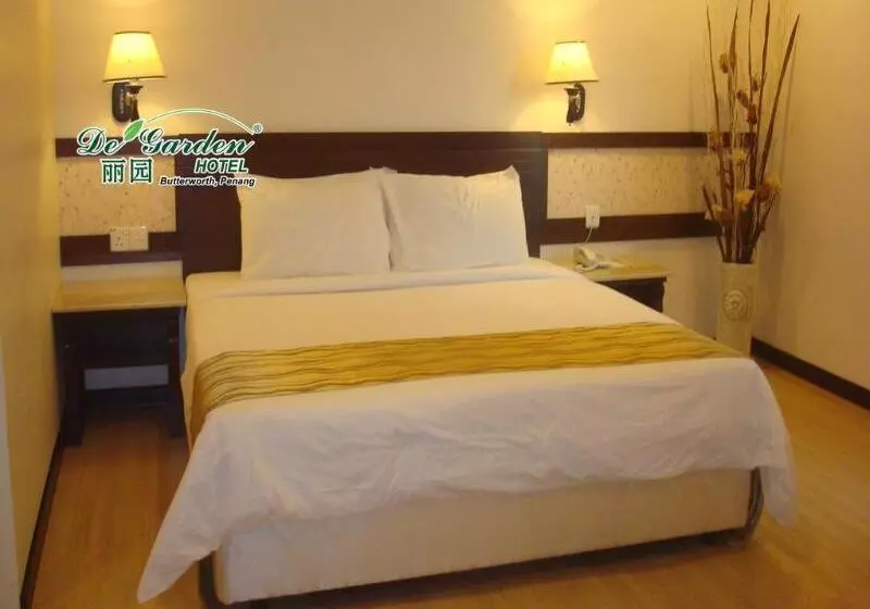 בית מלון כפרי De Garden