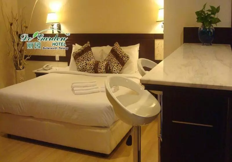 בית מלון כפרי De Garden