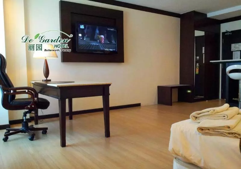 בית מלון כפרי De Garden